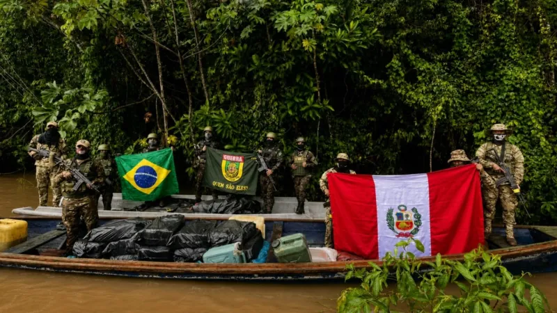 La ira de los narcos: Hallan 9 toneladas de droga y armamento en la triple frontera
