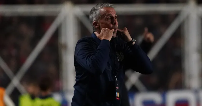 San Lorenzo: Gustavo Alvarez y cómo reemplazar a la máxima carta ofensiva para visitar a River