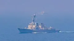 EE.UU. dice que bombardeó instalaciones militares en Irán tras interceptar ataques contra sus barcos en Ormuz