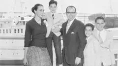 Jonas Salk, el científico que usó a su familia como conejillo de Indias y salvó a la humanidad de la polio