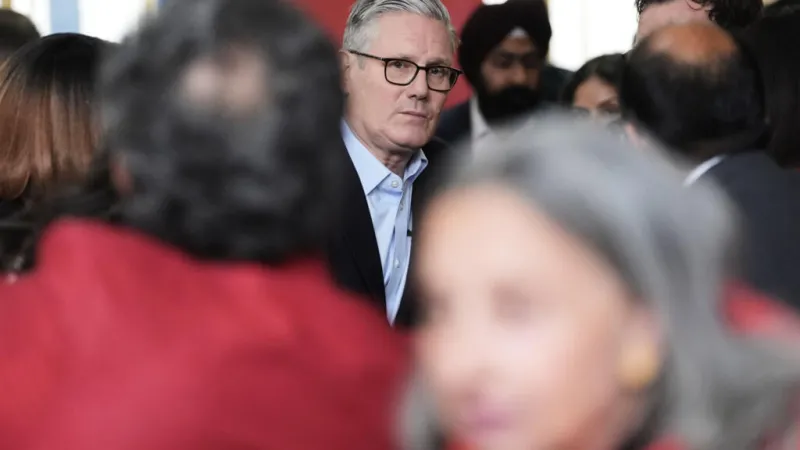 Reino Unido: Keir Starmer sigue firme pese a la derrota en las elecciones locales