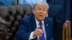 Trump asegura que el alto al fuego de EE.UU. con Irán está en "cuidados intensivos"