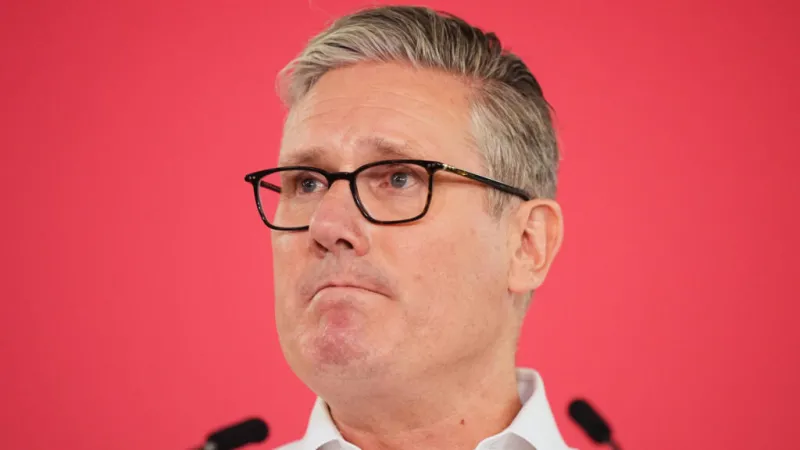 Reino Unido: un posible ministro disidente amenaza con dar la estocada final al Gobierno de Starmer