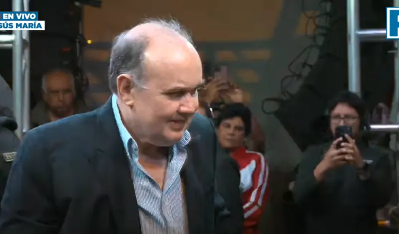 Rafael López Aliaga realiza marcha pese a que su partido reconoció que aceptarían los resultados de las Elecciones