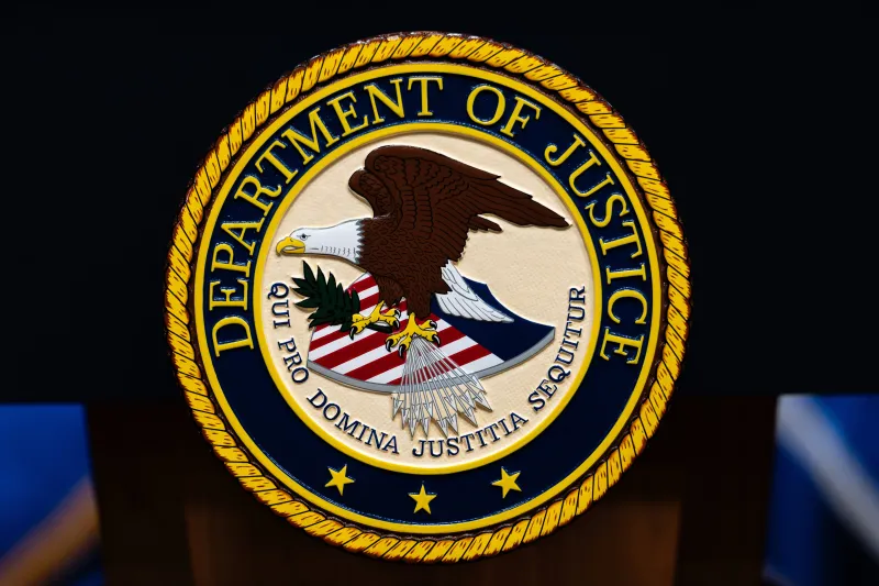 El Departamento de Justicia crea un fondo de 1.800 millones de dólares para "compensar" a los aliados de Trump
