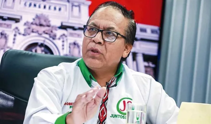 Roberto Sánchez propone subir sueldo mínimo a S/1.500 y duplicar Pensión 65 a S/500