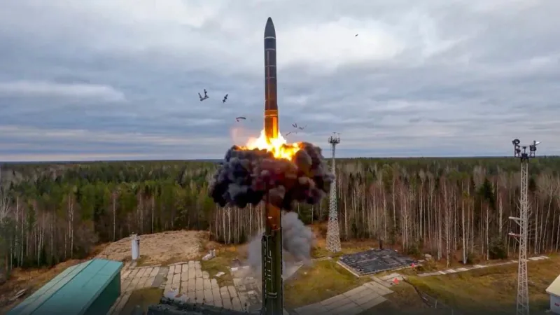 Rusia anuncia 72 horas de ejercicios militares nucleares a partir de hoy