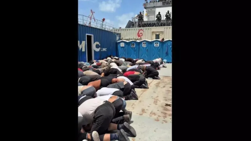 Condena mundial a un ministro israelí por el video de activistas de la flotilla por Gaza atados y de rodillas