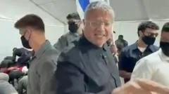 La indignación por las burlas de un ministro israelí de ultraderecha contra activistas de la flotilla de Gaza que estaban esposados