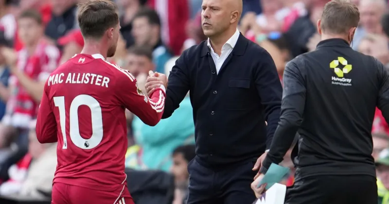 Salah detonó una bomba en el vestuario del Liverpool y Alexis Mac Allister se quedaría sin DT