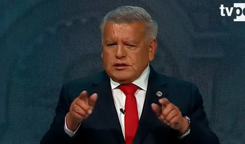 César Acuña confirma que no postulará a las elecciones regionales y municipales: "La gente quiere renovación"