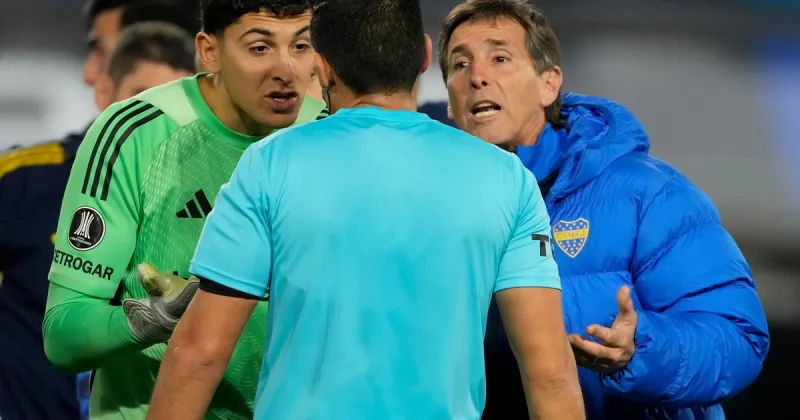 El Predio de Boca amaneció con pancartas en la previa de una semana caliente por Copa Libertadores