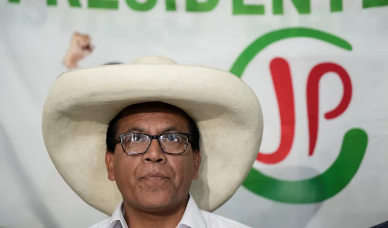 Excandidatos definen posturas: los que apoyan a Sánchez, Fujimori y promueven el voto viciado