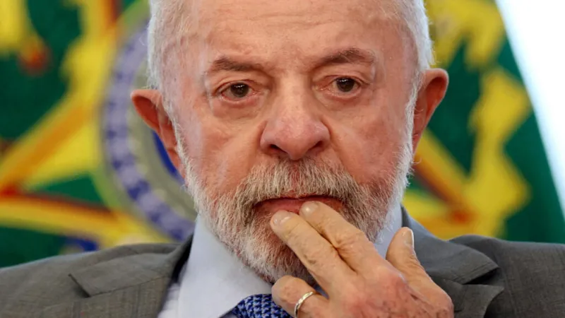 Brasil: el presidente Lula da Silva inicia un tratamiento de radioterapia en el cuero cabelludo