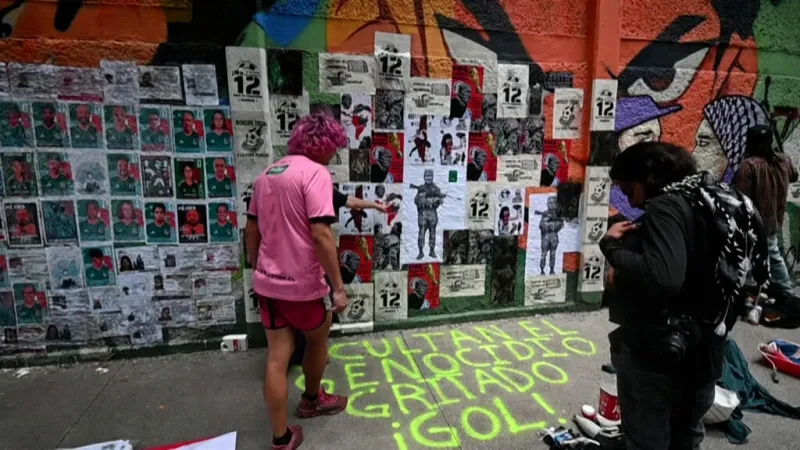 México: activistas recuerdan a miles de desaparecidos, de cara al Mundial de fútbol