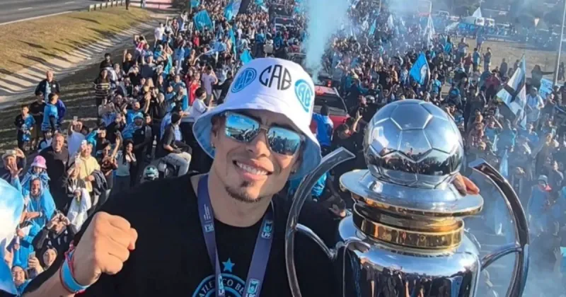"Esto fue una película": Lucas Zelarayán, el pibe de cuna celeste que volvió a Belgrano para ser campeón y cumplió el sueño de su vida
