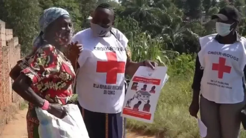Trabajadores sanitarios luchan contra la desinformación sobre el ébola en RD Congo