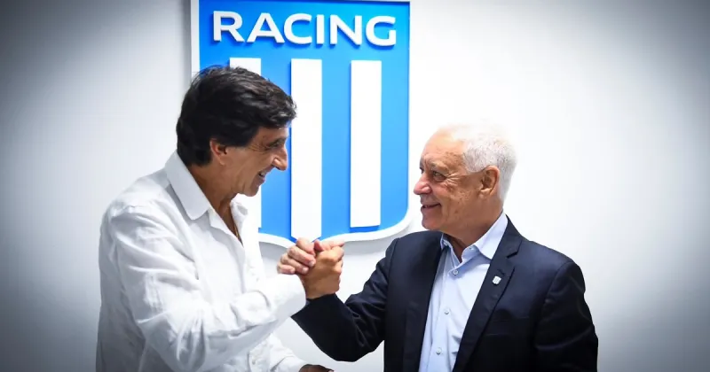 Costas cenó con la vieja barra que cantó contra Milito y quedó en medio de la grieta: ¿el exDT arrancó su campaña para la presidencia de Racing 2028?