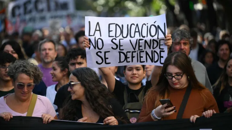 Universidades públicas exigen a Milei que cumpla la ley de financiamiento