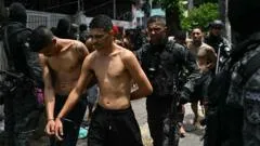 Cómo operan el Primer Comando de la Capital y el Comando Vermelho, los poderosos grupos criminales de Brasil designados como terroristas por EE.UU.