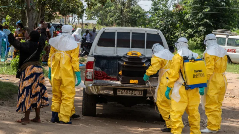 "Se puede detener": el jefe de la OMS visita RD Congo para expresar apoyo ante el brote de ébola