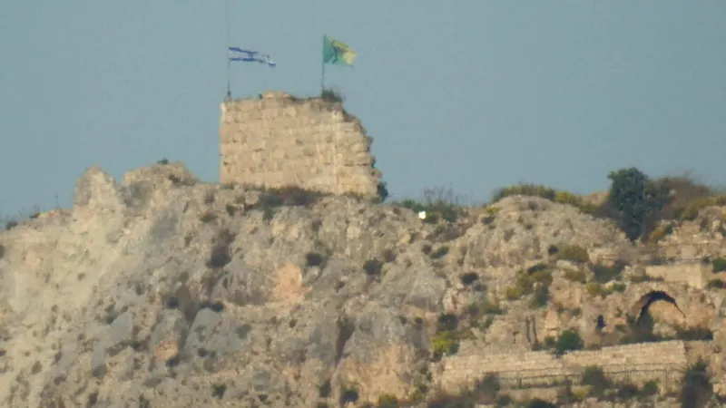 Israel ordena "consolidar y extender" su control en Líbano tras capturar el castillo de Beaufort