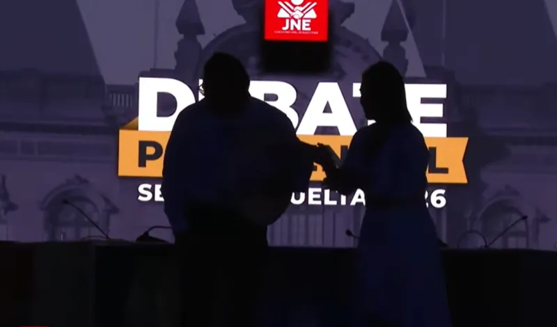 Debate entre Keiko Fujimori y Roberto Sánchez se retrasó por problemas técnicos