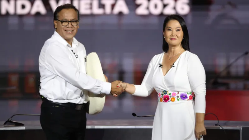 Recta final en Perú: Fujimori y Sánchez alternan ideas y ataques en debate presidencial previo al balotaje