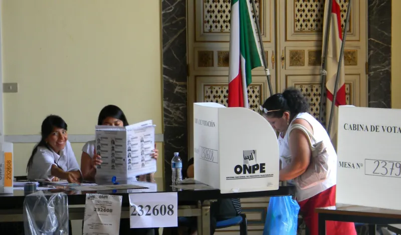 Segunda vuelta presidencial: más de 2.500 mesas de votación se instalarán para peruanos en el extranjero