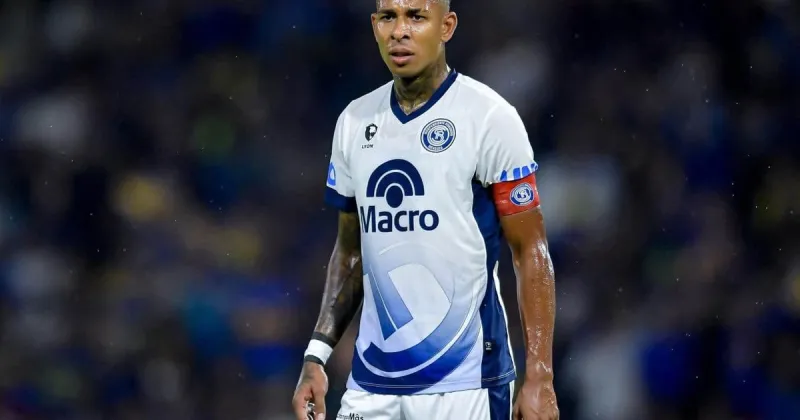 Boca busca DT en silencio mientras se cocina la posible vuelta de Sebastián Villa en un combo que seduce a Riquelme
