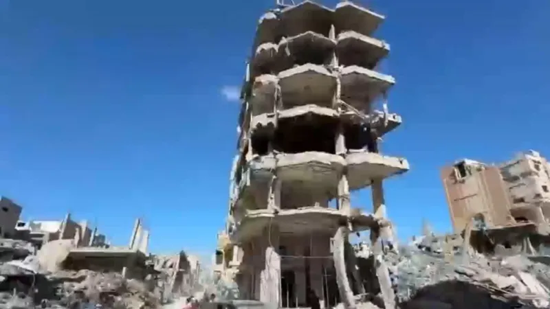 Israel continúa bombardeos en Gaza pese al alto el fuego mediado por EE. UU.