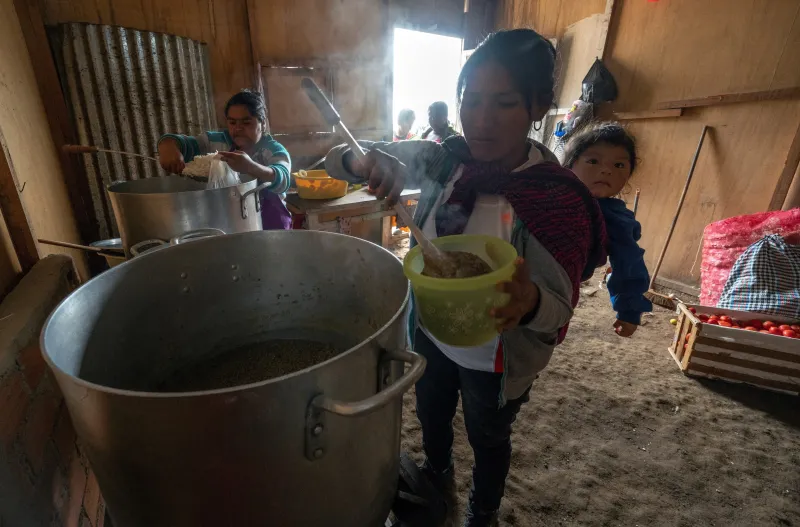 El hambre, fuera del foco de la campaña para las elecciones presidenciales del domingo en Perú