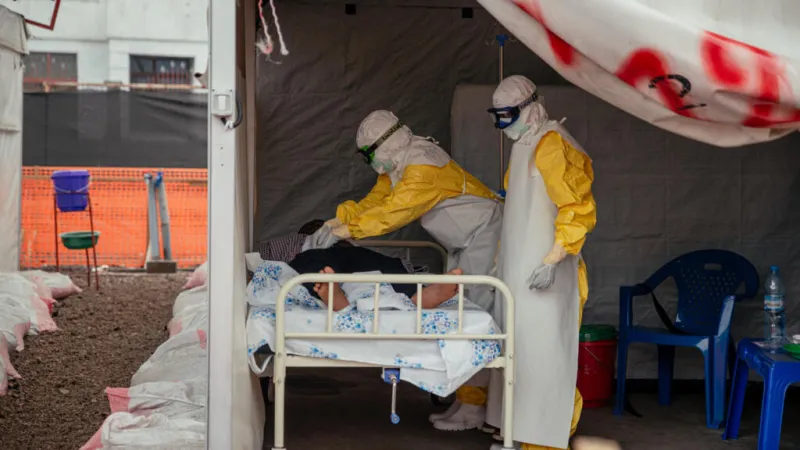 Casi 500 casos confirmados de ébola en África Central, según la OMS