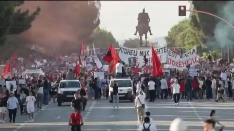 Protestas en Albania contra proyecto turístico de Ivanka Trump y Jared Kushner en zonas protegidas