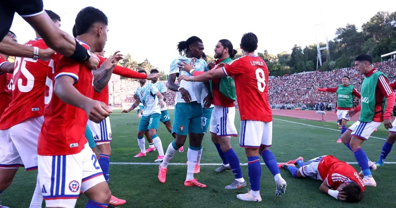 Manotazos y rojas en Lisboa: Portugal, a media máquina y sin goles de Cristiano Ronaldo, le ganó a Chile en un amistoso caliente