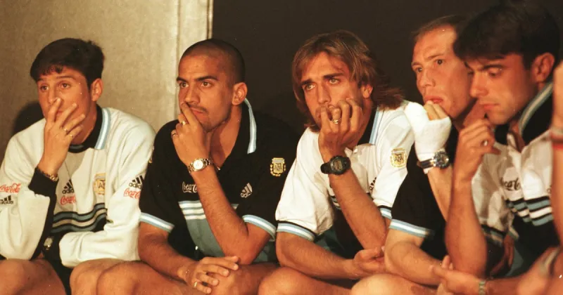 Francia 1998: el falso doping de la Brujita  Verón que desató una guerra entre la Selección Argentina y la prensa