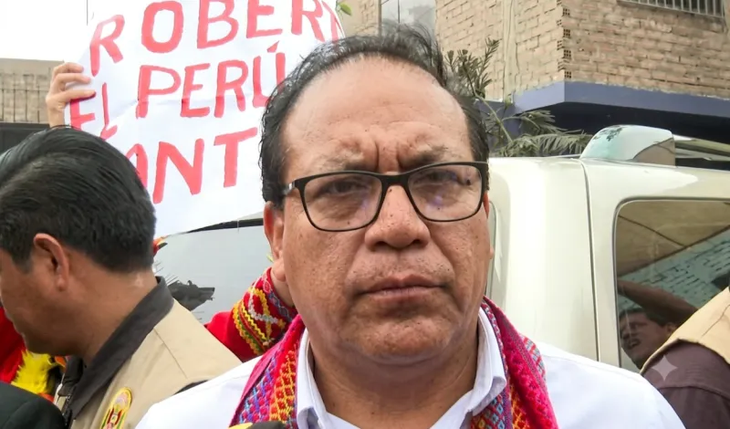Roberto Sánchez cuestiona que Defensoría denuncia intento de fraude: "Cuando llegue el conteo quieren anular actas"