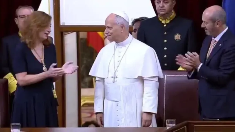 Papa León XIV en España: rechaza aumento del gasto militar y pone el foco en migración y abusos