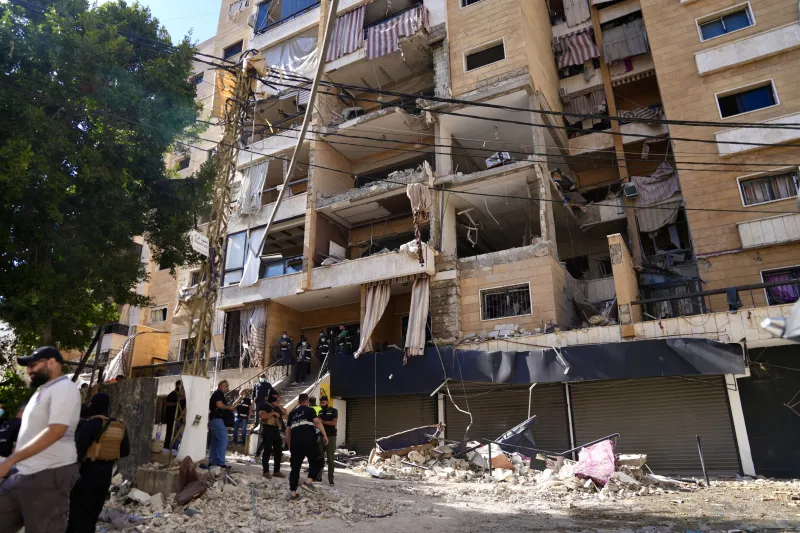 Israel sigue los ataques en el sur del Líbano pese a las advertencias de Irán