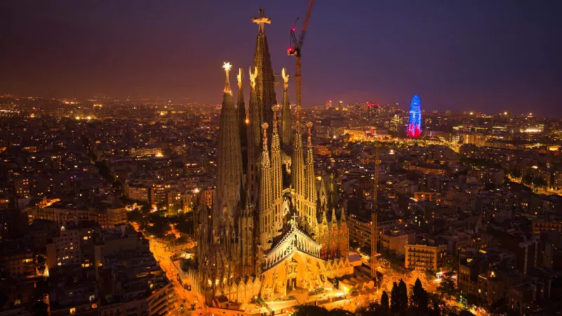 La Sagrada Familia: obra maestra de Gaudí que se alzó más alto que cualquier templo, pero nunca más que Dios