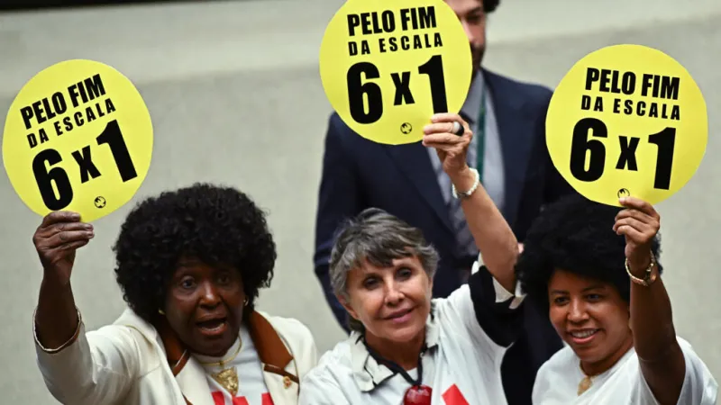 Senado de Brasil avanza en discusión de reforma para reducir jornada laboral semanal