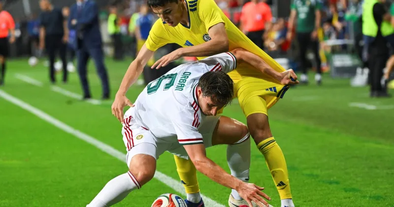 Susto en Hungría vs Kazajistán: cayó una cámara tipo spidercam en pleno partido y no terminó en tragedia por unos metros