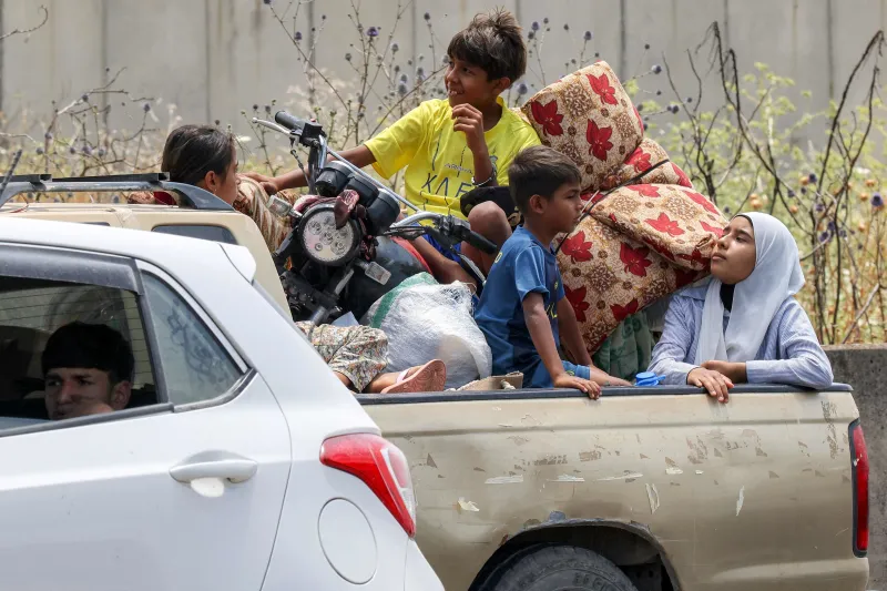 El desplazamiento forzado baja por primera vez en 10 años y el número de refugiados cae un 3% en un año récord en retornos