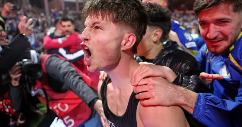 Esmir Bajraktarević, el hijo de refugiados que dejó a Italia sin Mundial y llevó a Bosnia a Norteamérica