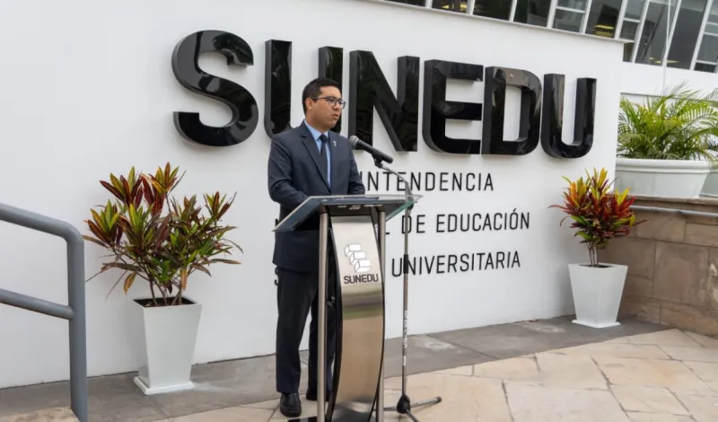 Sunedu rechaza atropello del gobierno por la remoción de su Consejo Directivo