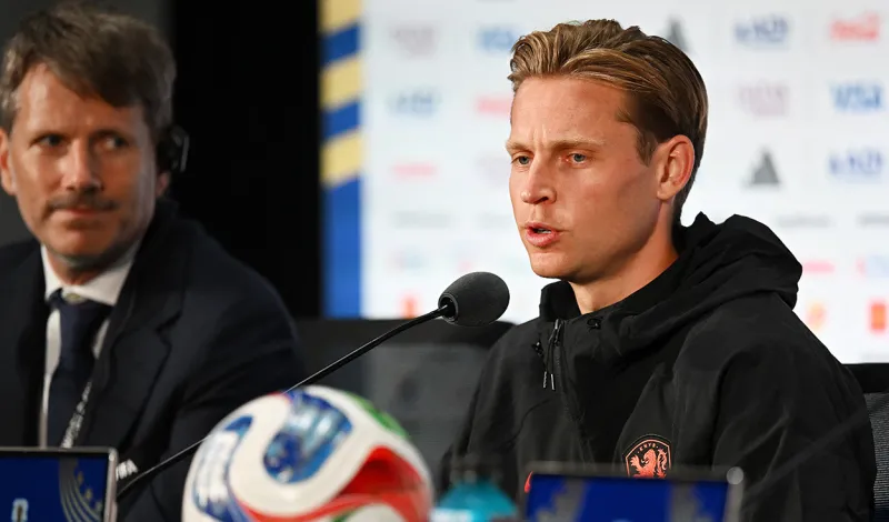 Frenkie De Jong tampoco pudo responder en español en el Mundial 2026: ¿por qué la FIFA restringe usar este idioma en las conferencias?