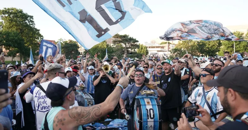 La marea argentina ya se siente en el Mundial 2026: banderazo masivo en Kansas City antes del debut