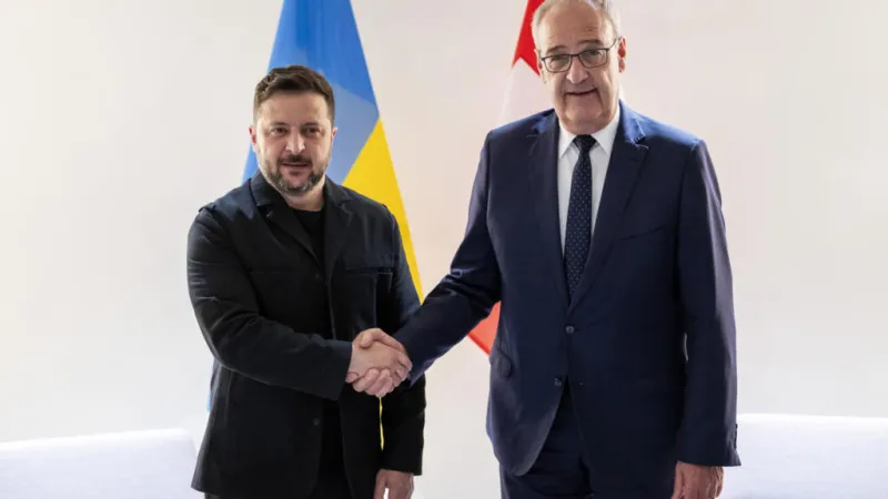 El G7 gira en torno a Ucrania mientras Zelenski aguarda su encuentro con Trump