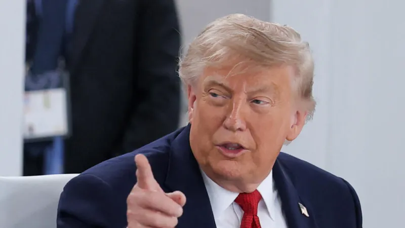 En directo I “Si no me gusta, volveremos a dispararles”: Trump afirma que acuerdo con Irán “no es definitivo”