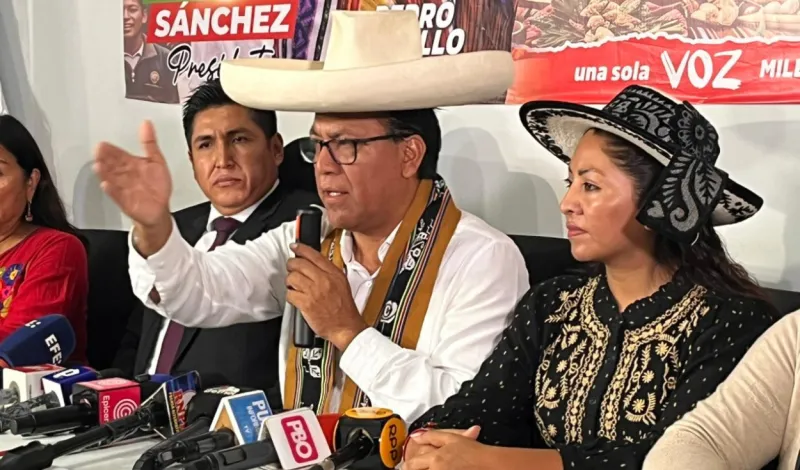 Roberto Sánchez confirma que participará en marcha nacional: "Nuestro pueblo viene mañana"